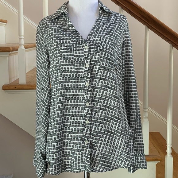 Collared Button-Down Shirt - Picture 3 of 3